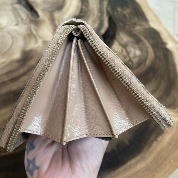 ❤️TRADED❤️Fendi zucca logo long zip organizer wallet pink blue black nude loved - Picture 9 of 16